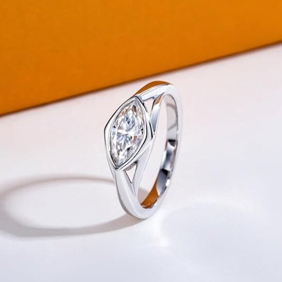 1cttw Marquise Cut Moissanite D Color VVS1 Clarity Silver Wedding Ring - Picture 3 of 6